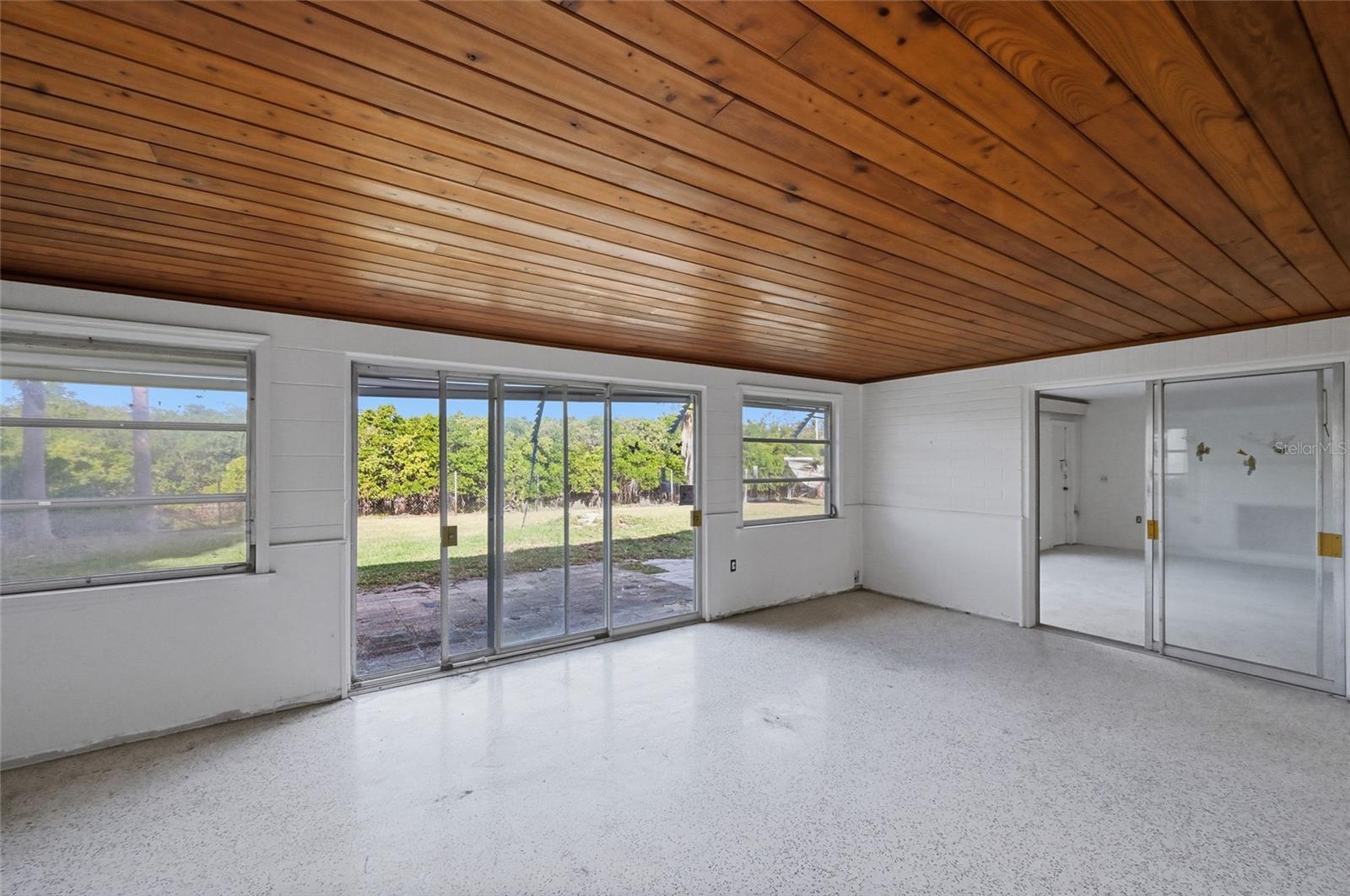 HOLMES BEACH 31ST UNIT AMD - Residential