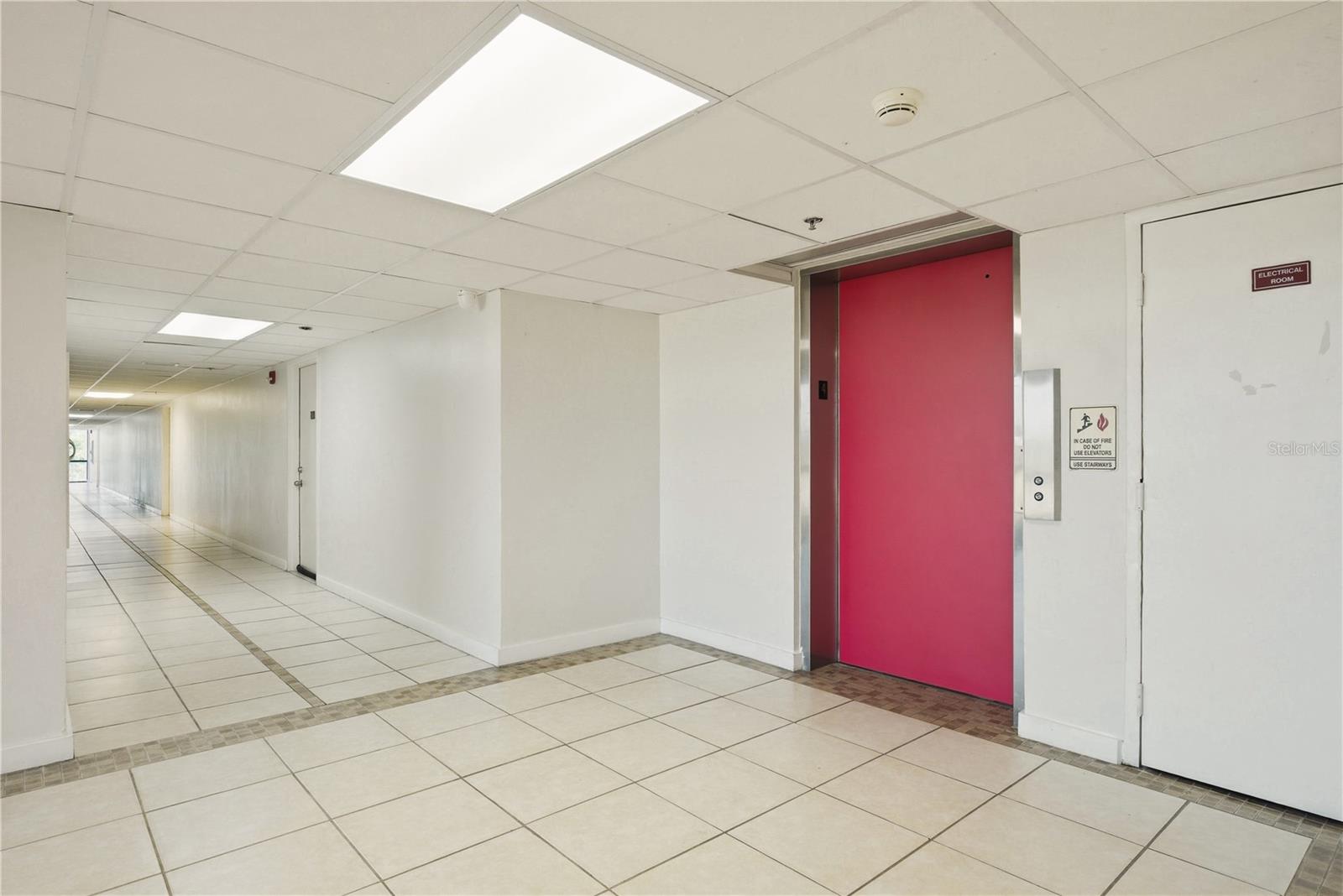 LAKESIDE CROSSING CONDO - Residential