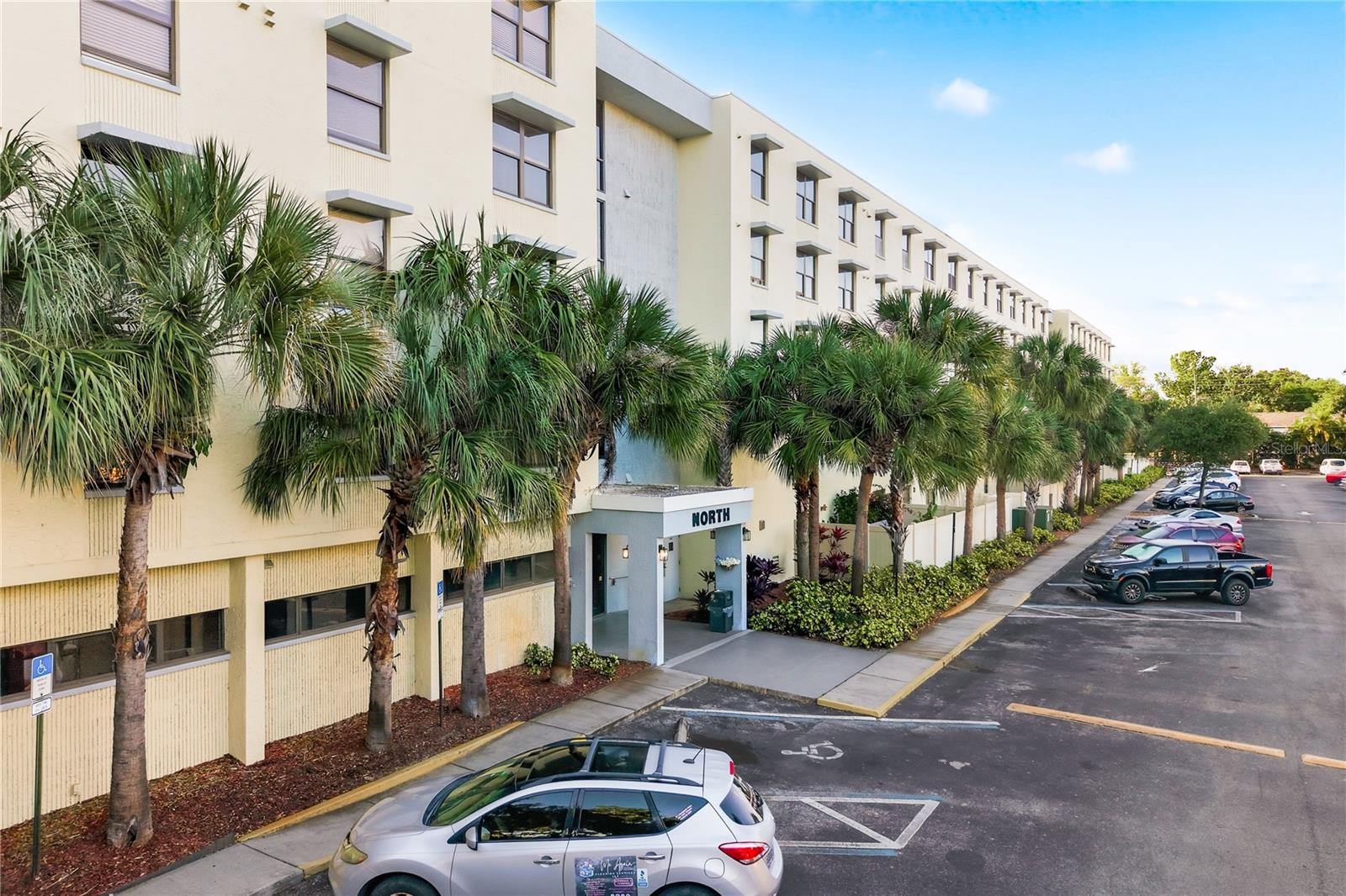 LAKESIDE CROSSING CONDO - Residential