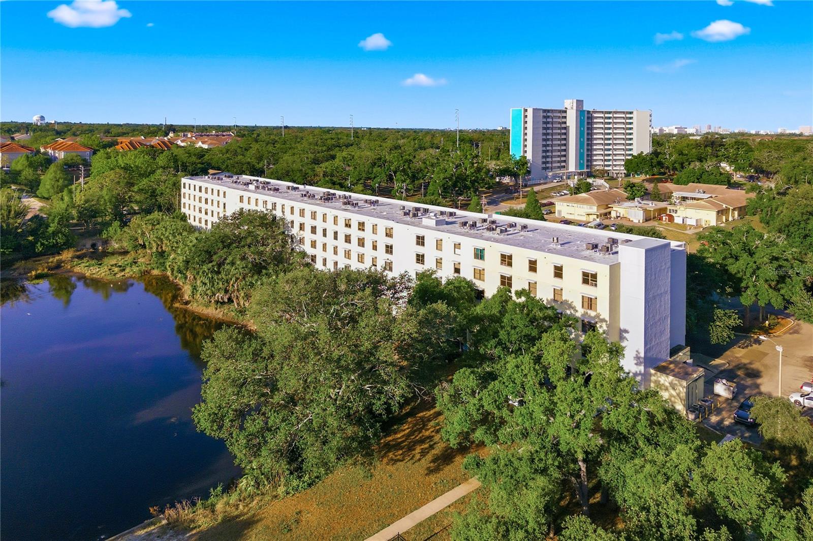 LAKESIDE CROSSING CONDO - Residential