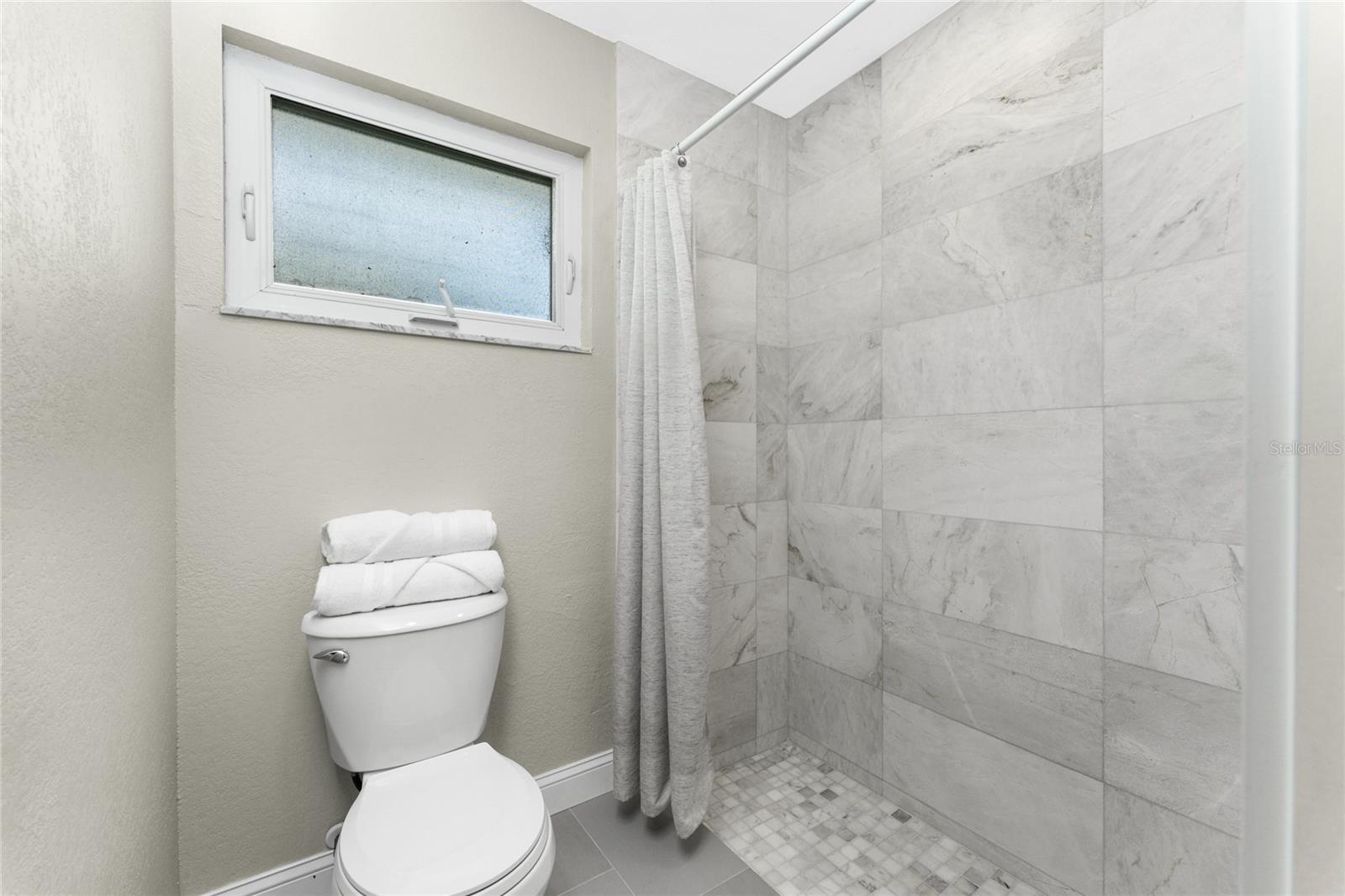 ROTONDA WEST OAKLAND HILLS - Residential