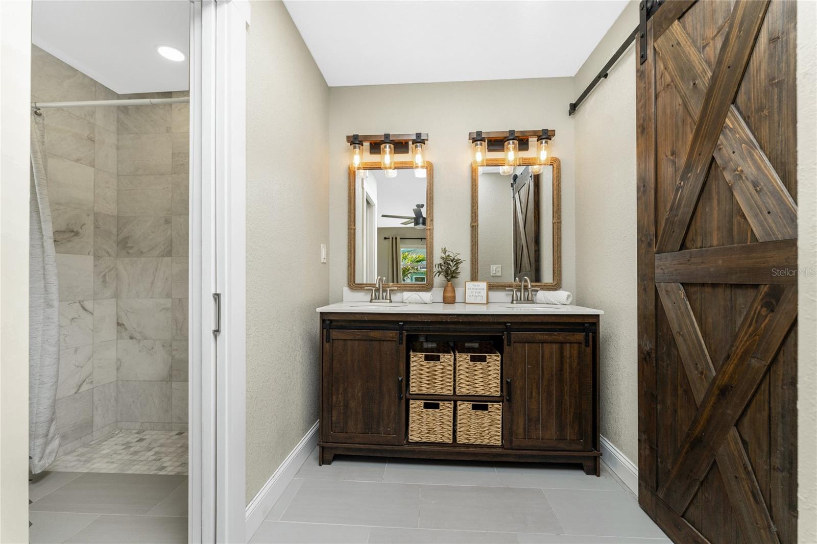 ROTONDA WEST OAKLAND HILLS - Residential