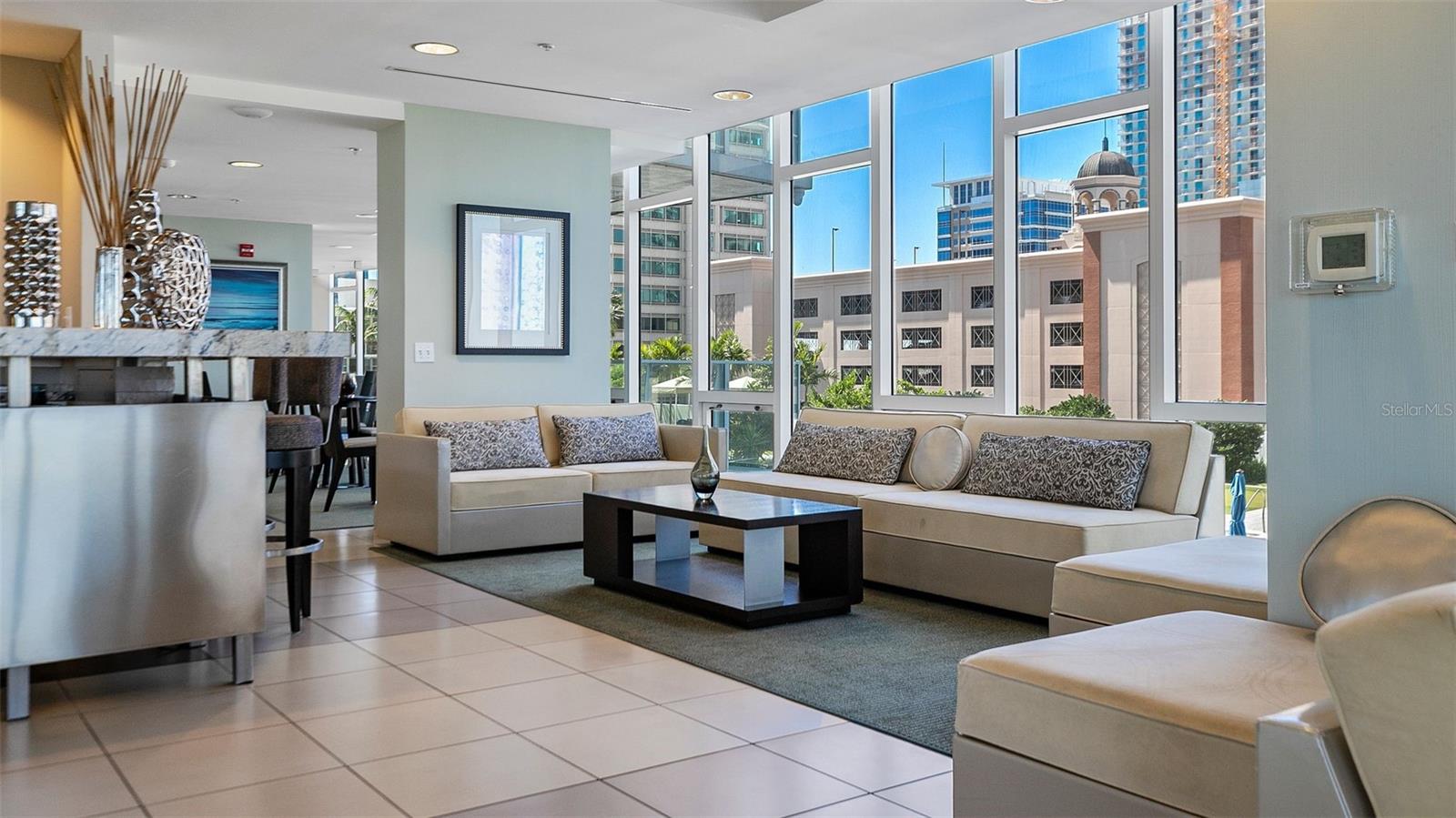 SIGNATURE PLACE CONDO - Residential