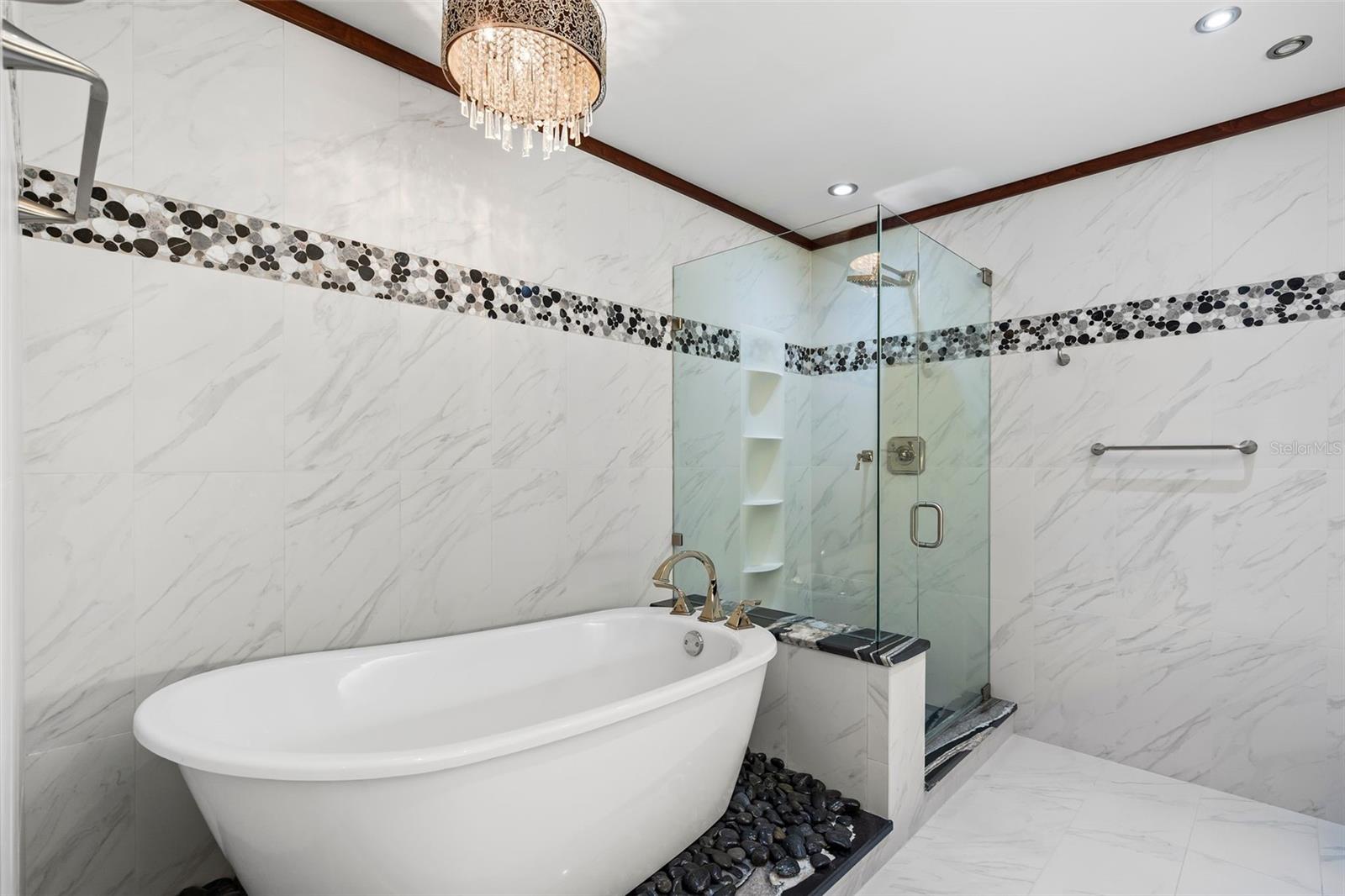 SIGNATURE PLACE CONDO - Residential