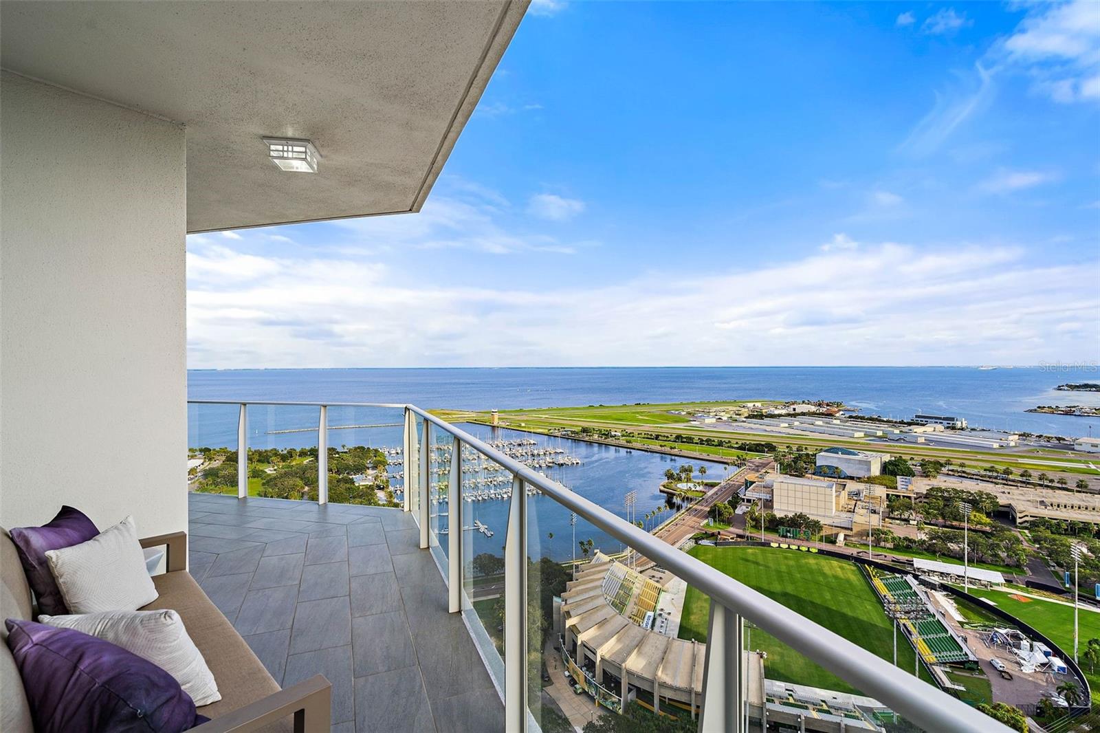 SIGNATURE PLACE CONDO - Residential