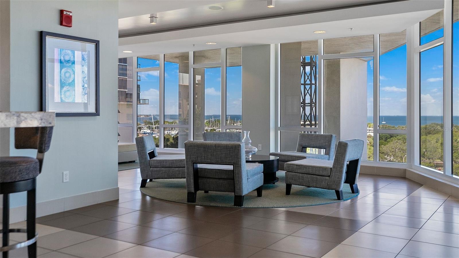 SIGNATURE PLACE CONDO - Residential