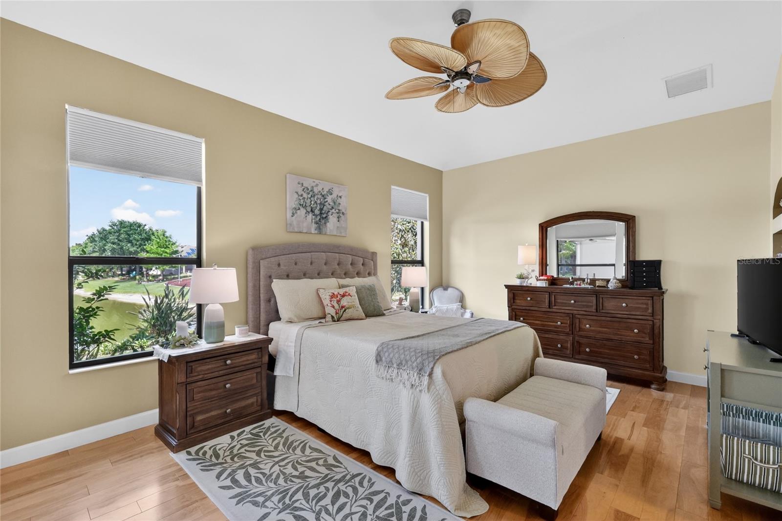 LAKES OF MOUNT DORA - Residential