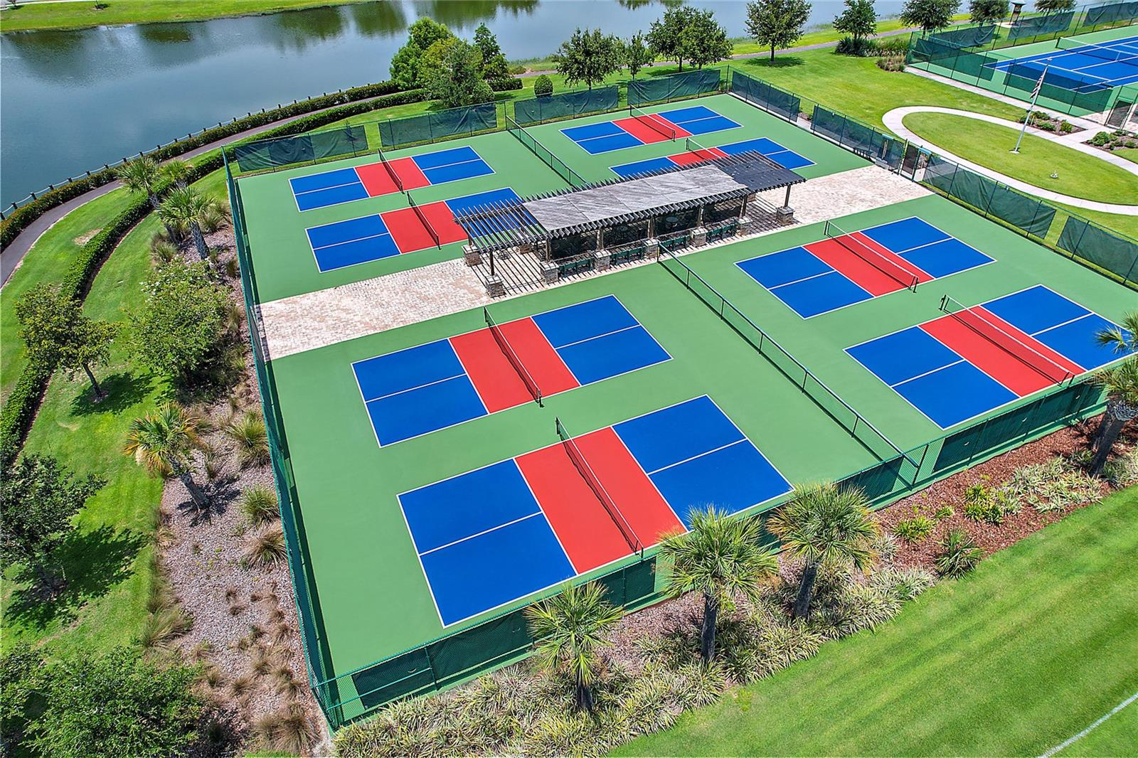 LAKES OF MOUNT DORA - Residential
