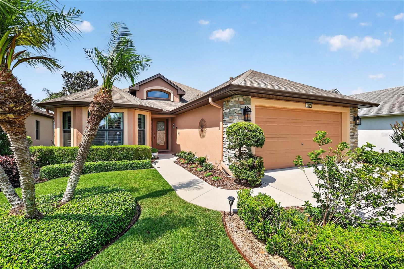 LAKES OF MOUNT DORA - Residential