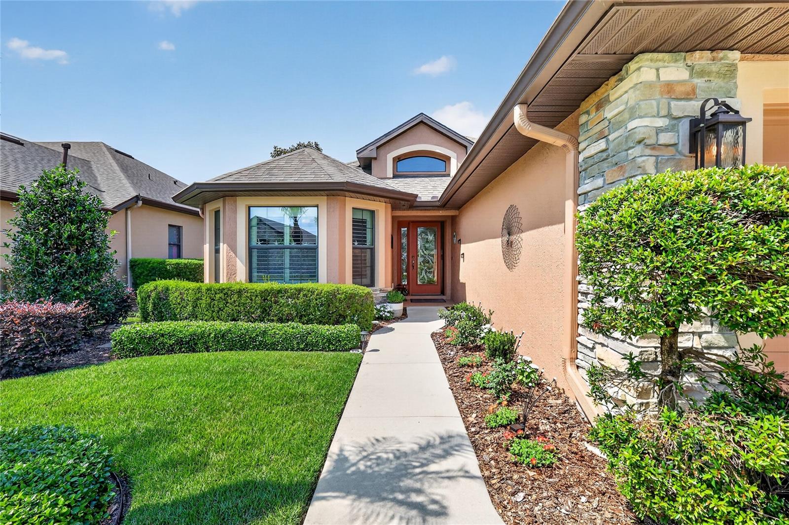 LAKES OF MOUNT DORA - Residential