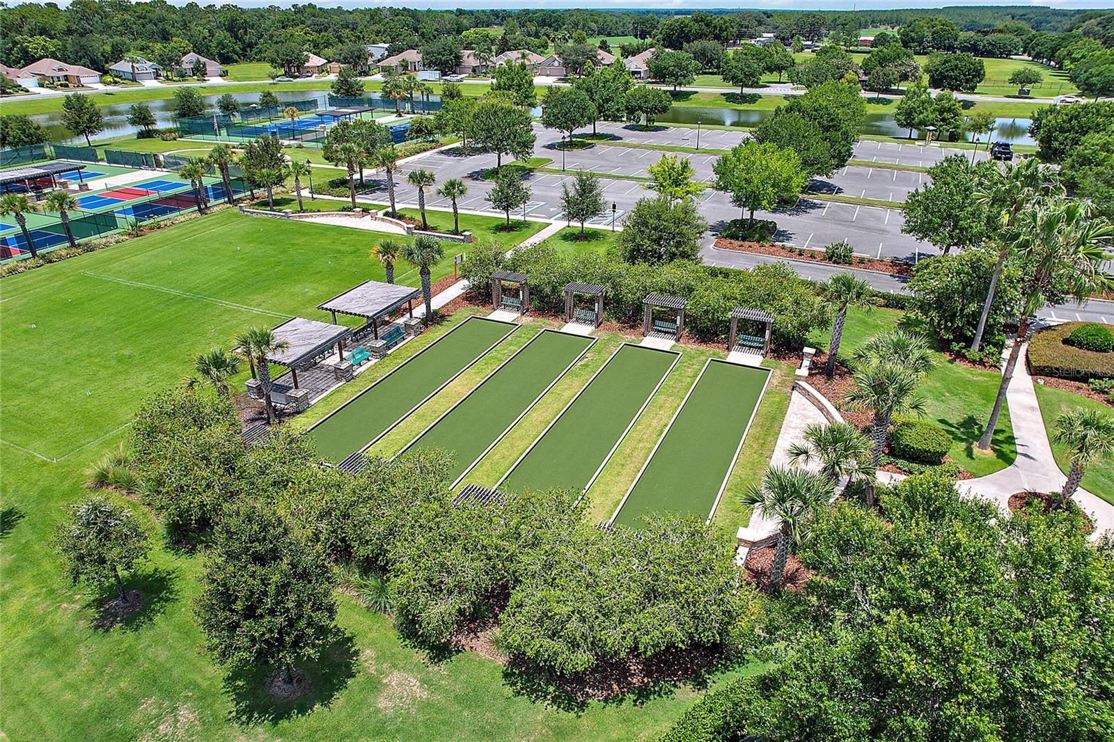 LAKES OF MOUNT DORA - Residential