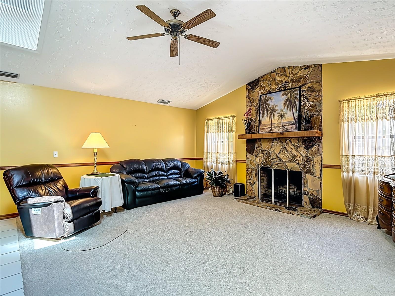 TIMBER POND SUB UNIT 1 - Residential