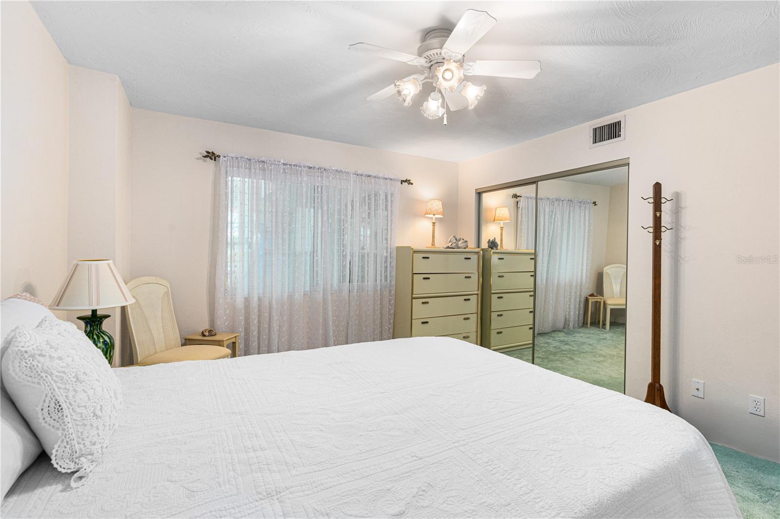PENINSULA CONDO - Residential
