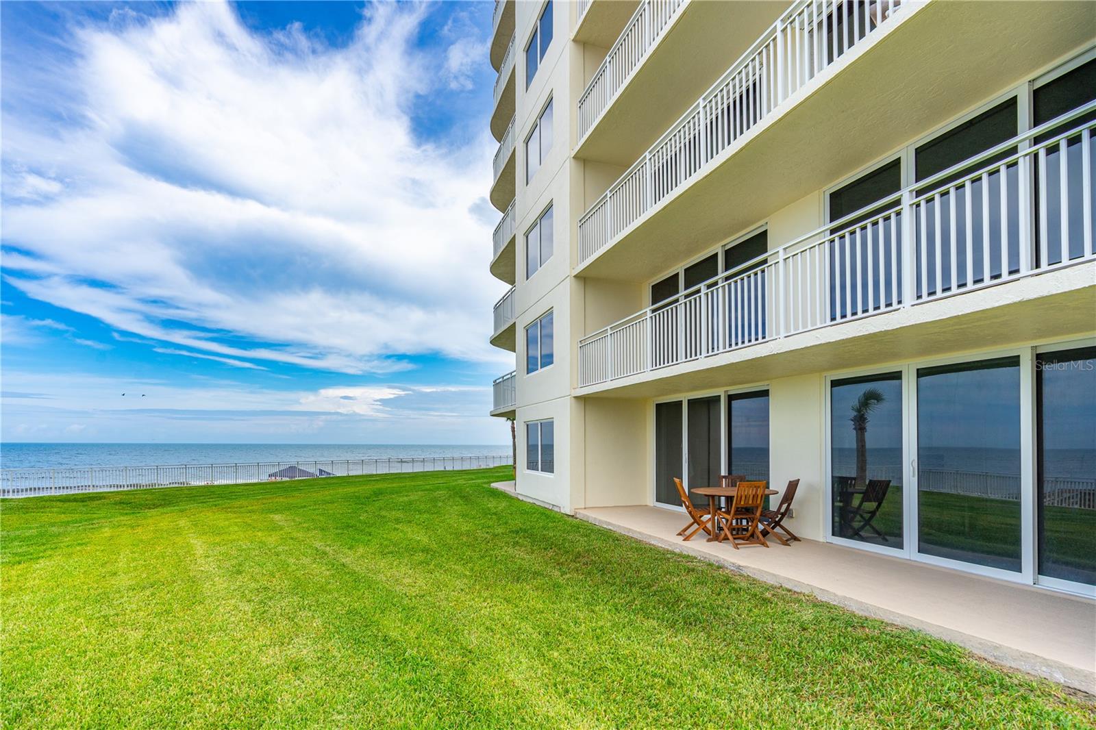 PENINSULA CONDO - Residential