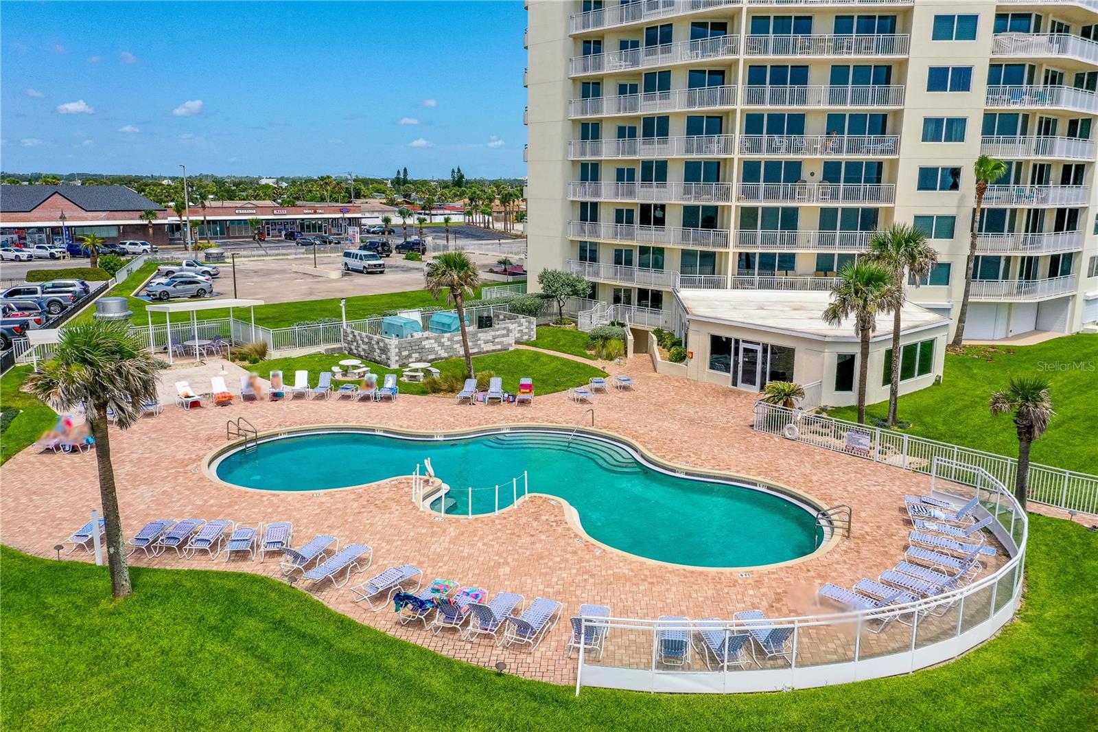 PENINSULA CONDO - Residential