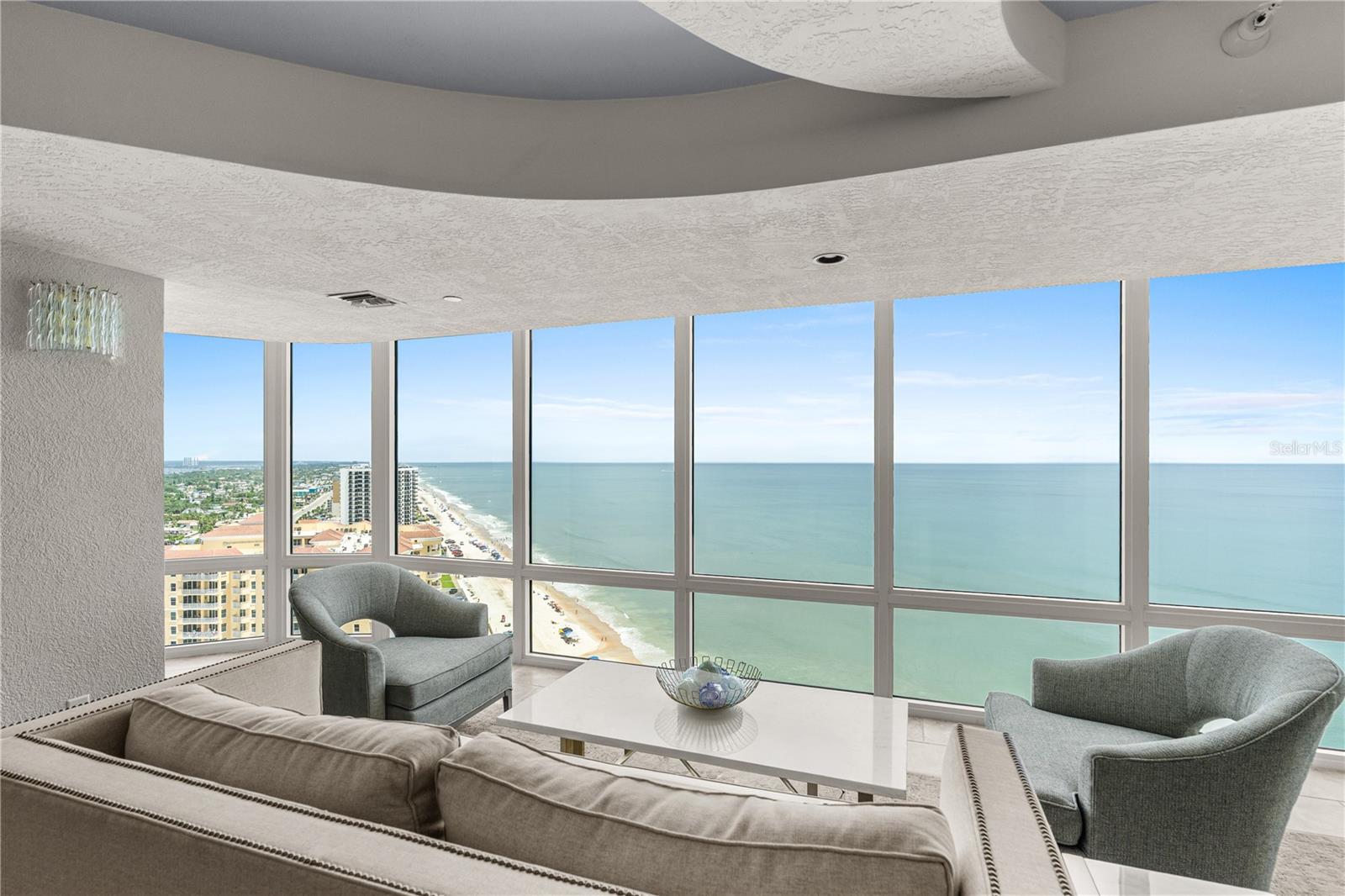 PENINSULA CONDO - Residential