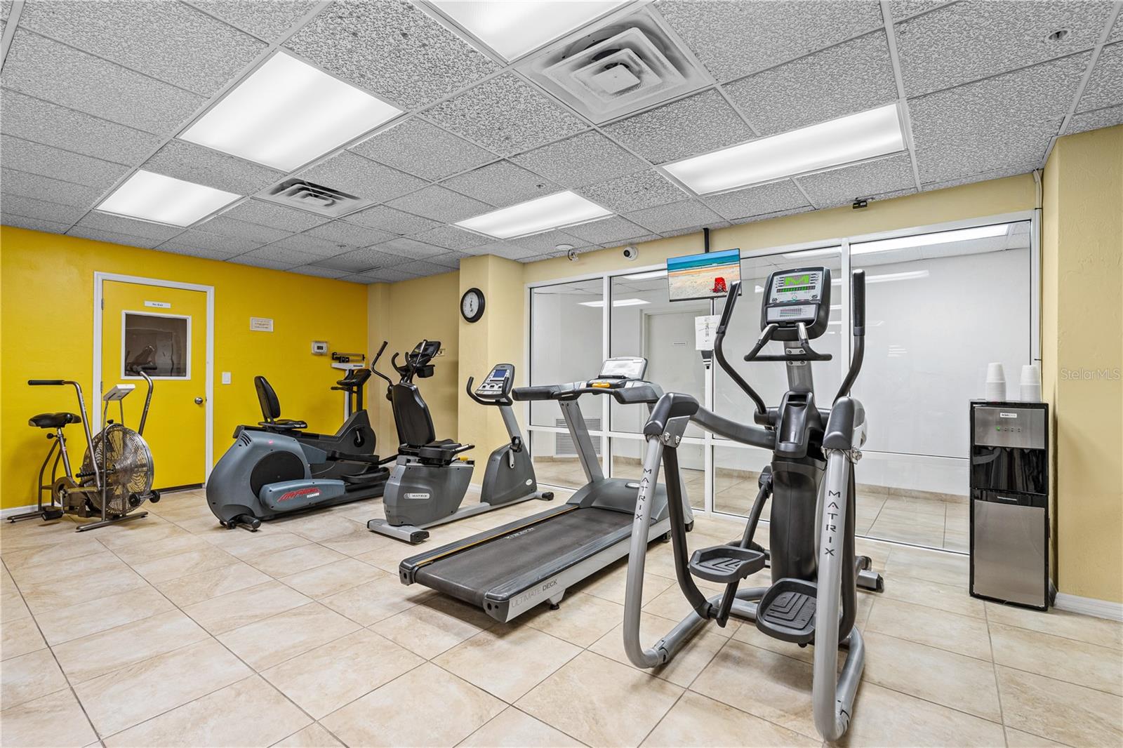 PENINSULA CONDO - Residential