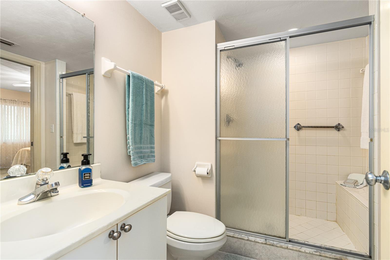 PENINSULA CONDO - Residential