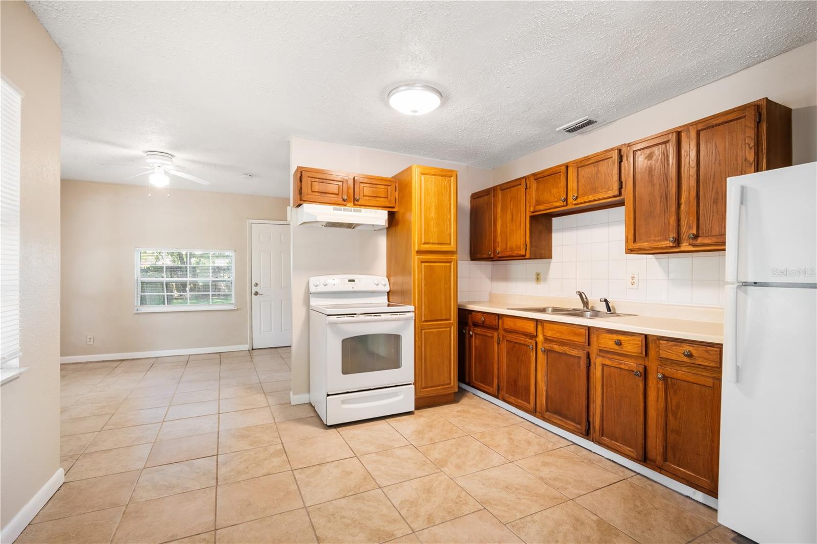 SONOMA HEIGHTS - Residential Lease