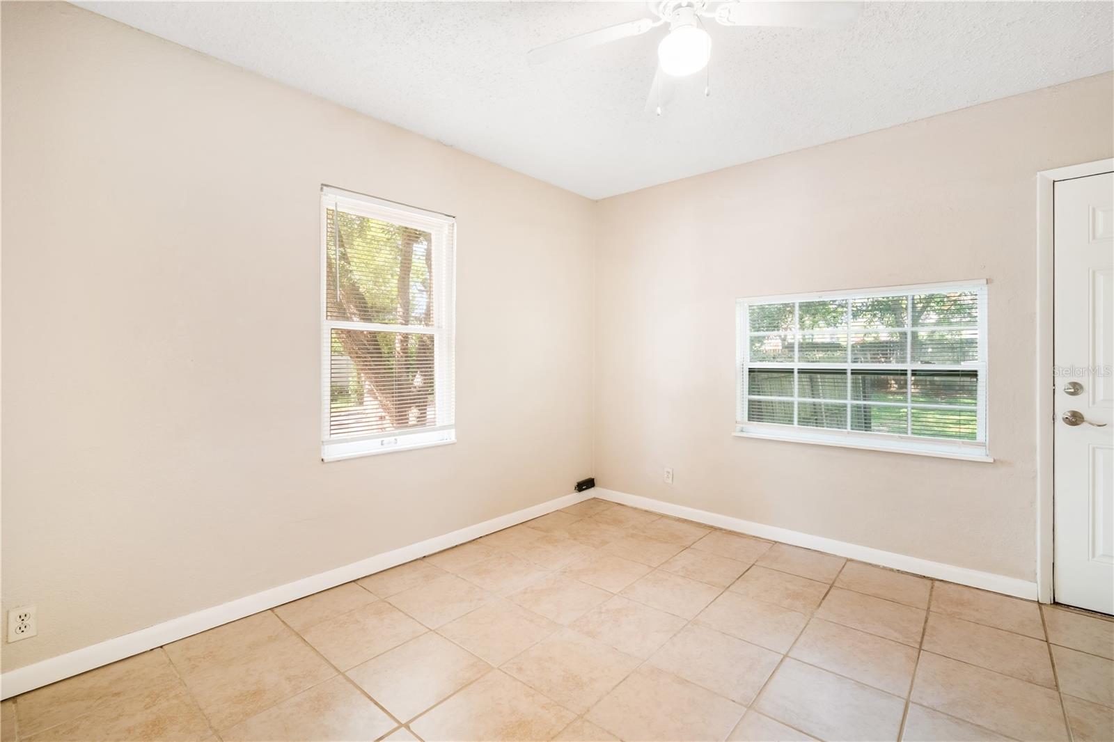 SONOMA HEIGHTS - Residential Lease