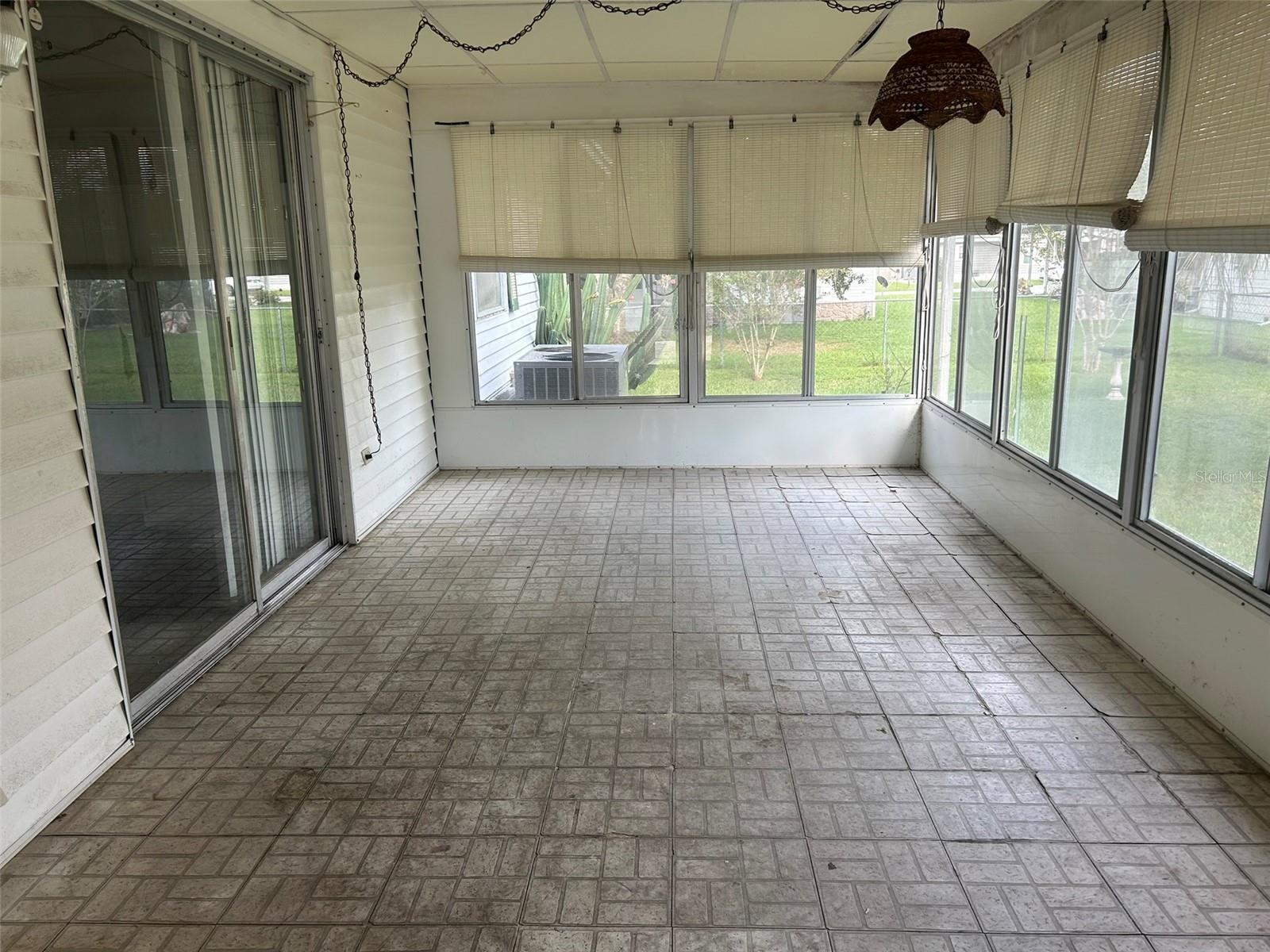 OCALA EAST VILLAGE UN 01 - Residential