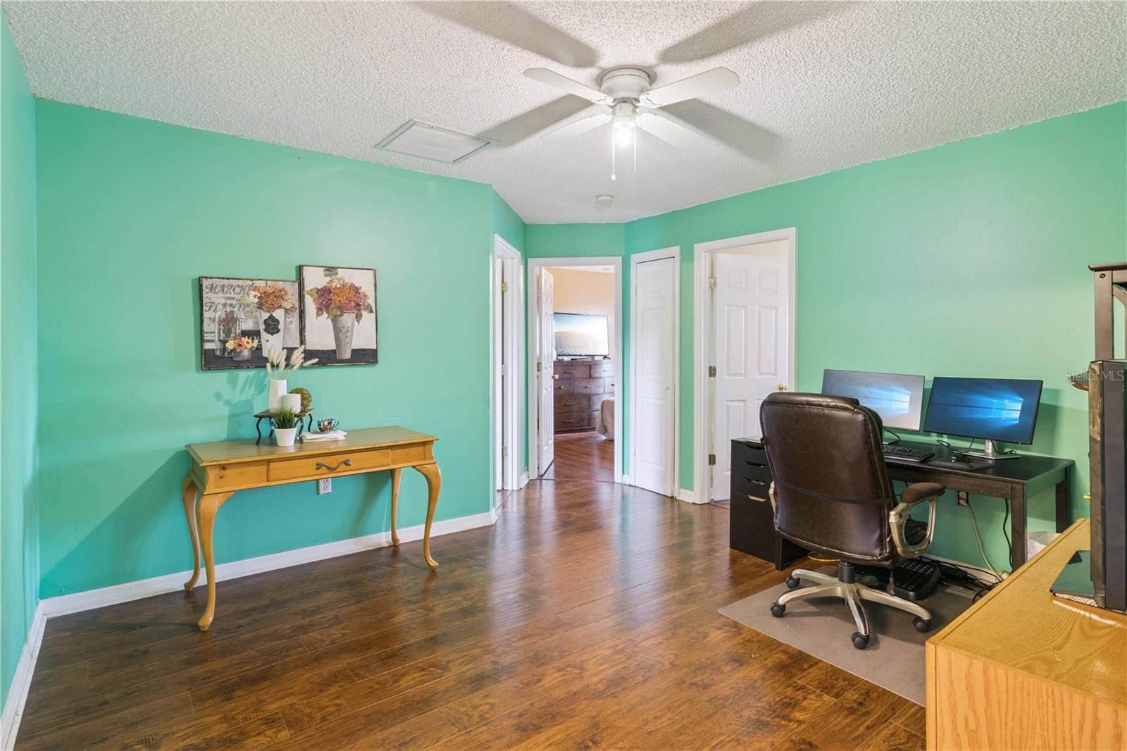 DAHLIA RESERVE AT CRESCENT LAKES - Residential