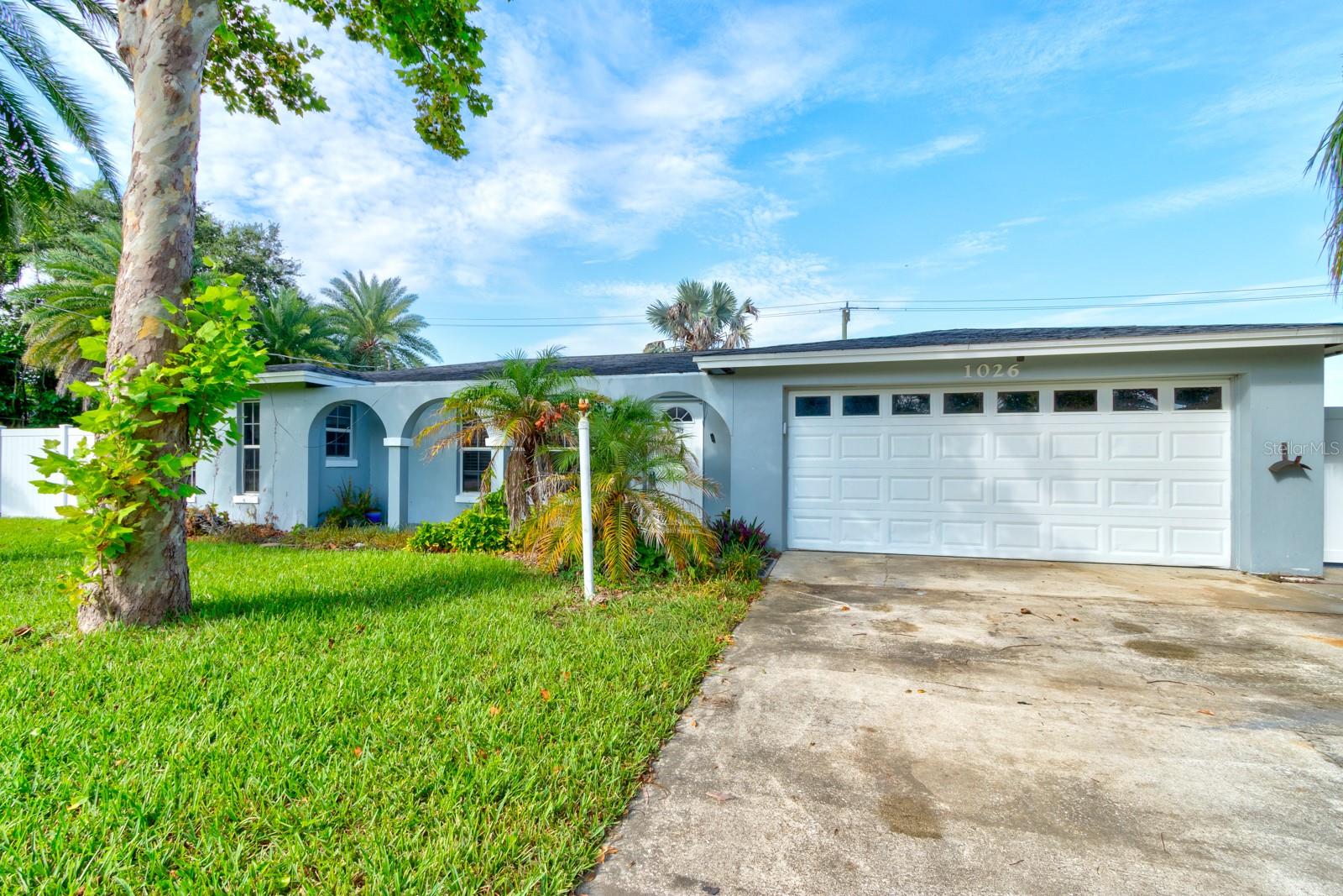 1026 LAKE AVENUE