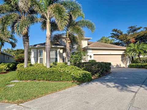 Photo of 117 Altesino Court, Venice, FL 34292 (MLS # N6137754)