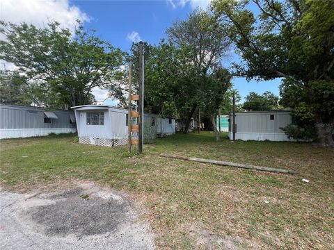 Tiny photo for 30 Wafford Street, Umatilla, FL 32784 (MLS # O6395218)