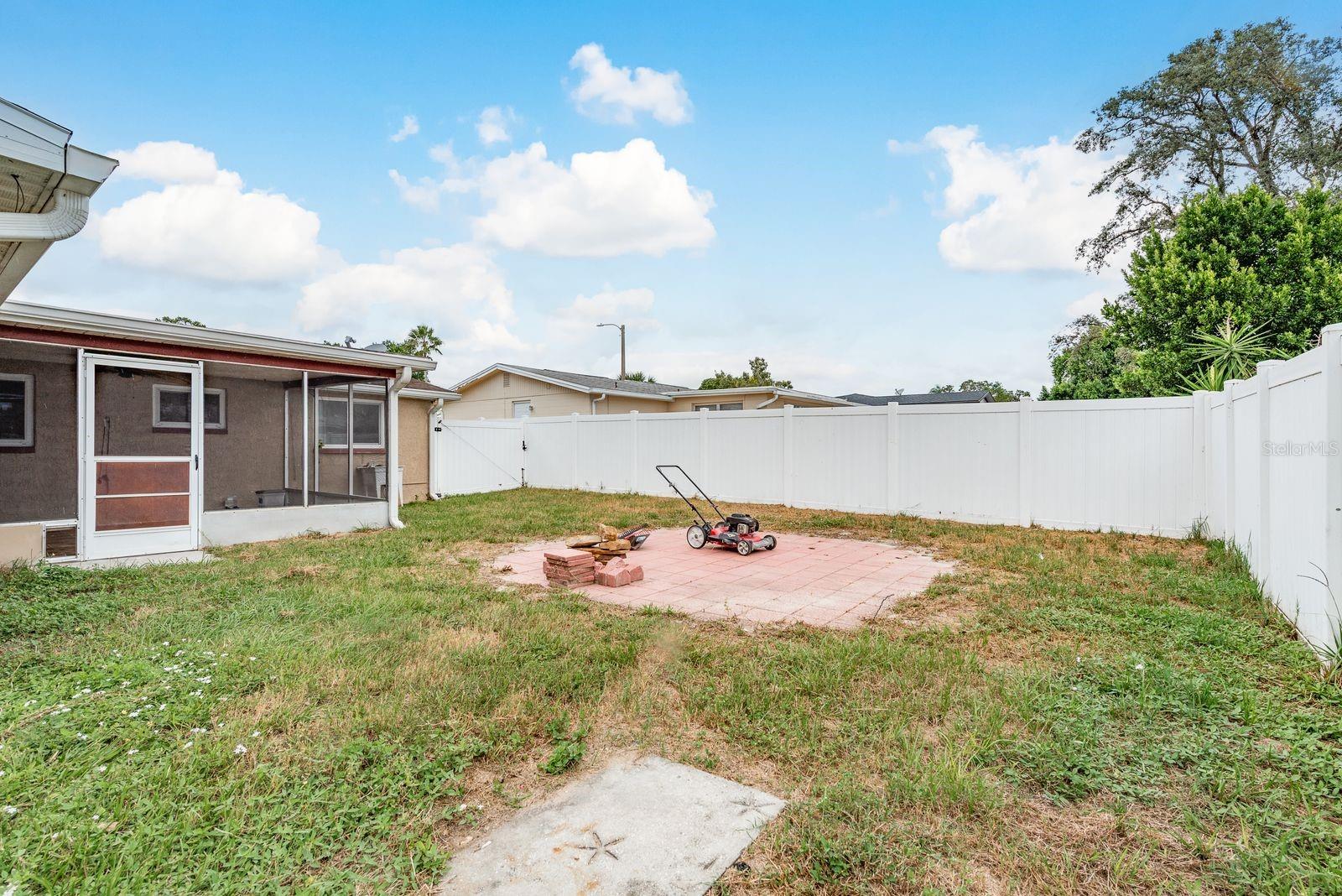 REGENCY PARK - Residential