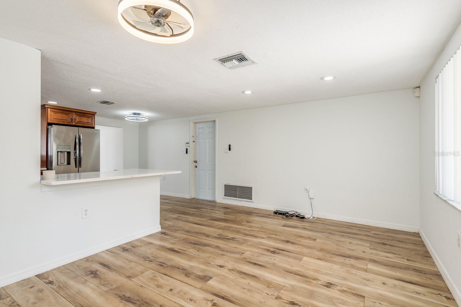 REGENCY PARK - Residential