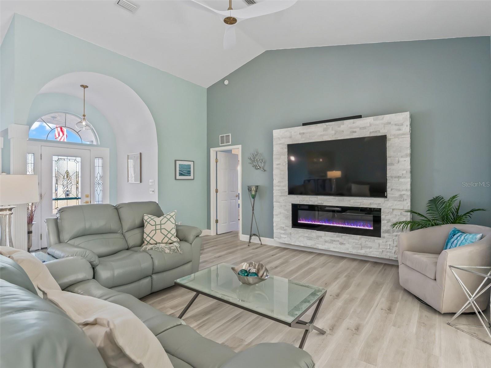 OCALA PALMS UN I - Residential