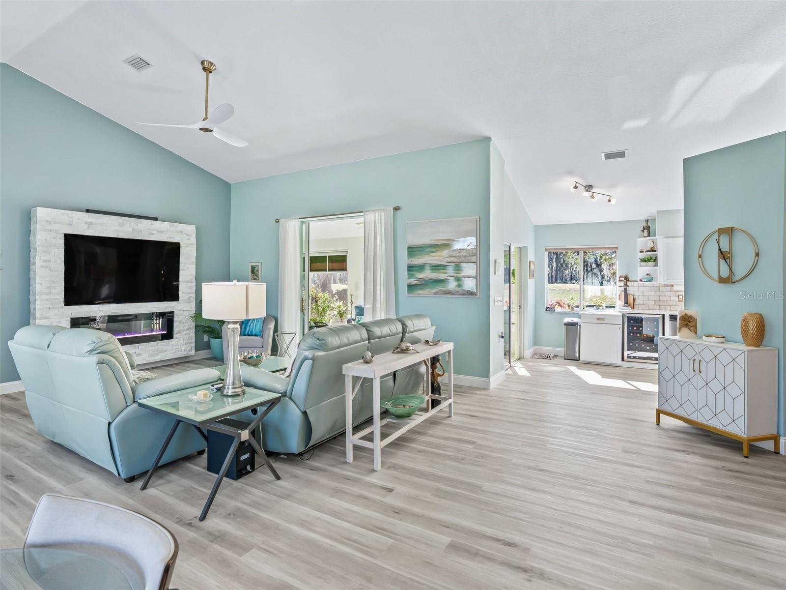 OCALA PALMS UN I - Residential