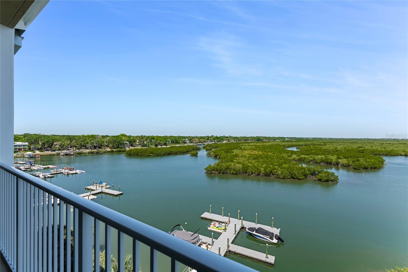 5 RIVERWALK DRIVE 604