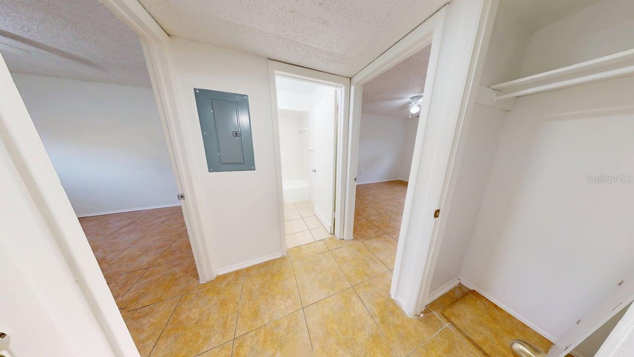 ASHWOOD CONDO - Residential Lease