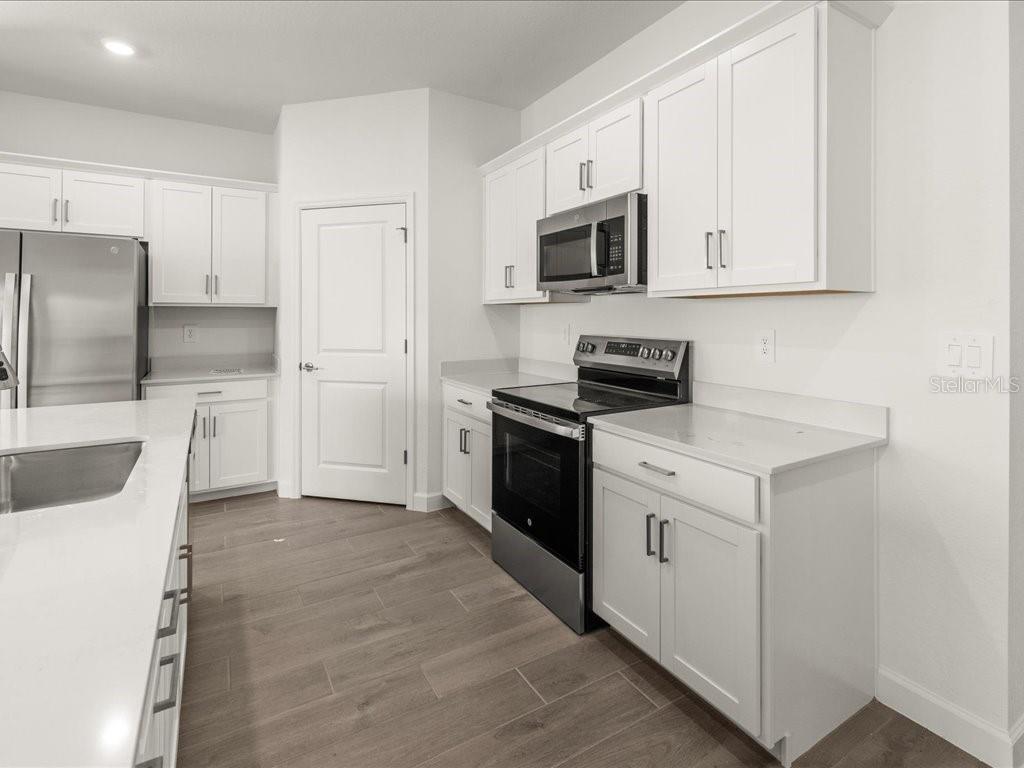 HARBOR EAST - Residential