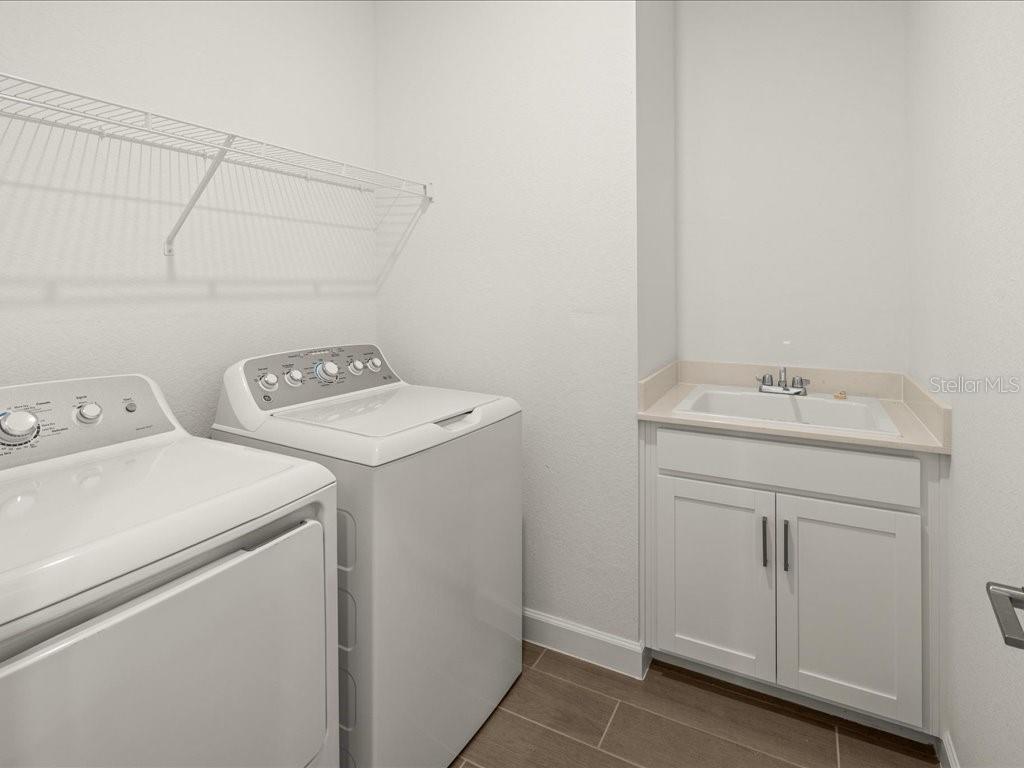 HARBOR EAST - Residential