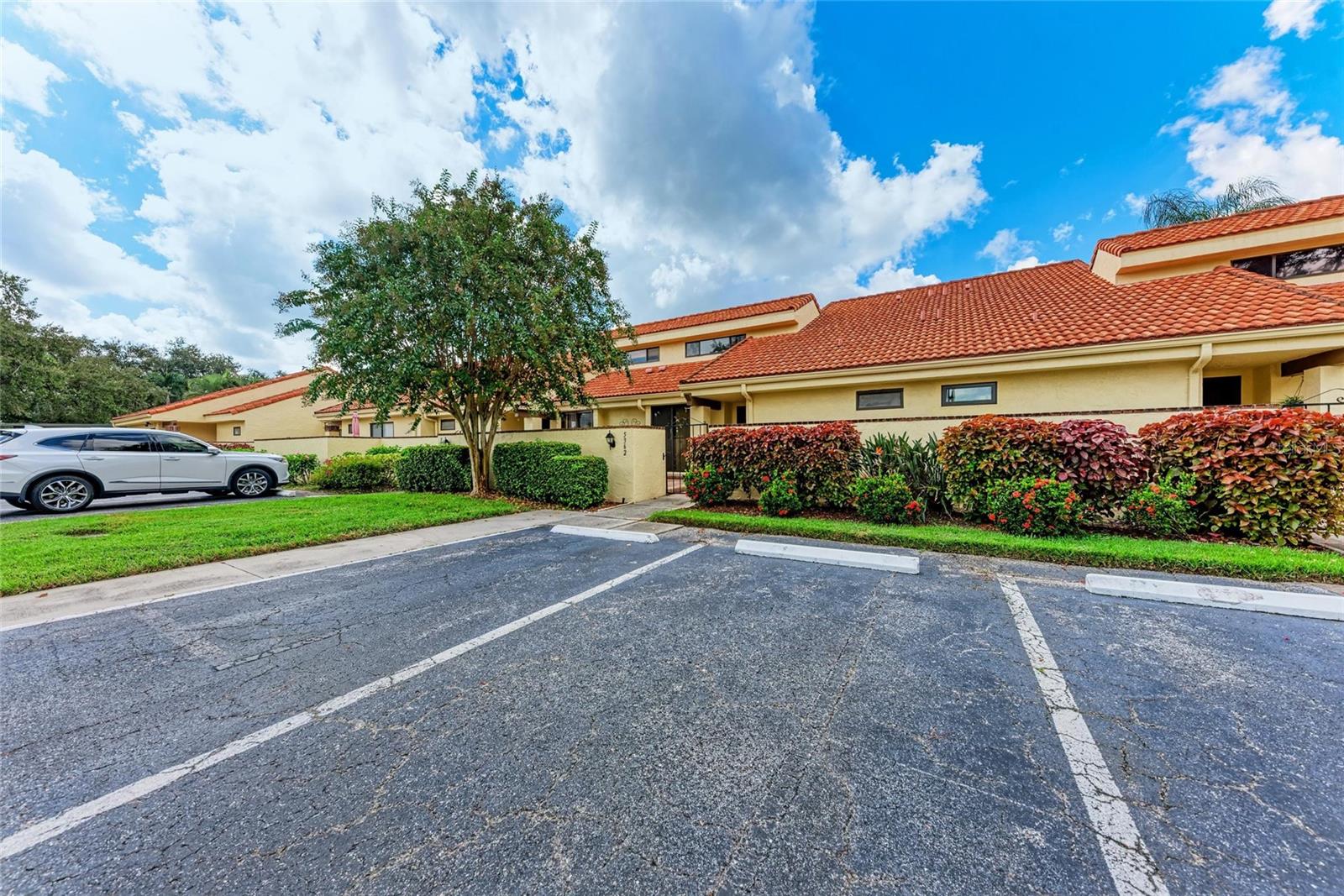 HUNTINGWOOD - Residential