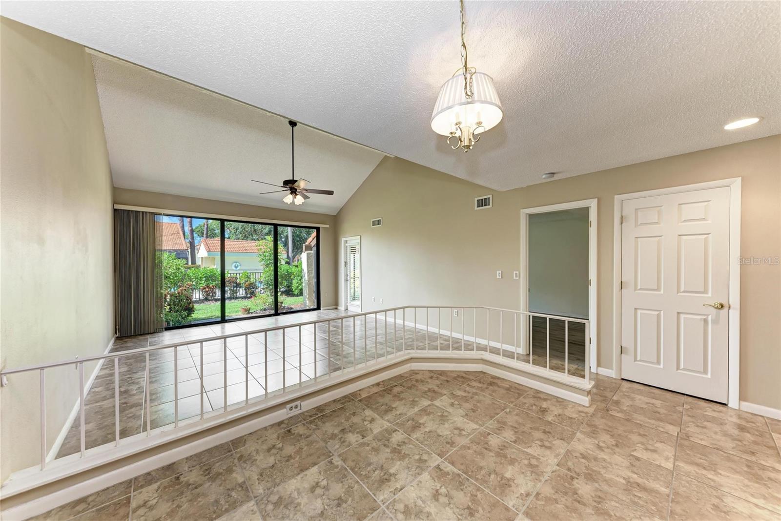 HUNTINGWOOD - Residential