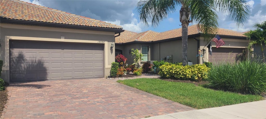 Photo of 18884 Lanuvio Street, Venice, FL 34293 (MLS # A4696020)