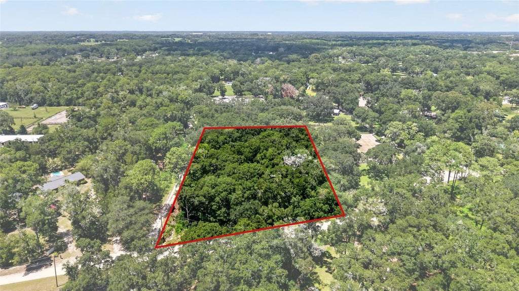 Photo of 8379 SW 41st Place Road, Ocala, FL 34481 (MLS # OM732984)
