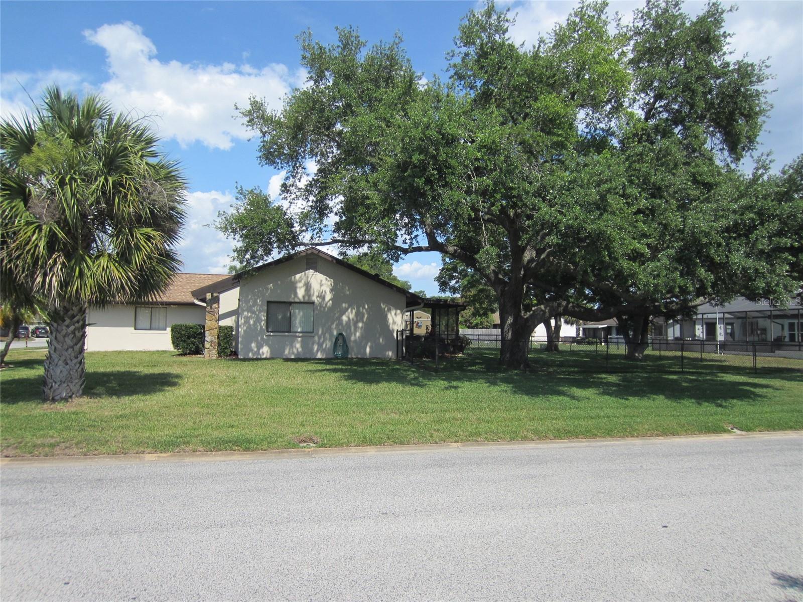 WINDSOR MILL - Residential