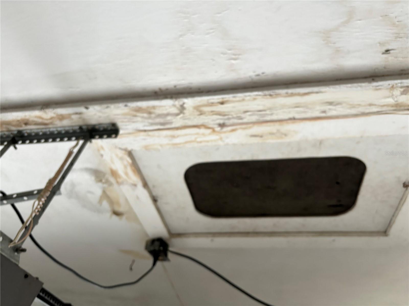 COUNTRY ESTATES 2ND ADD - Residential