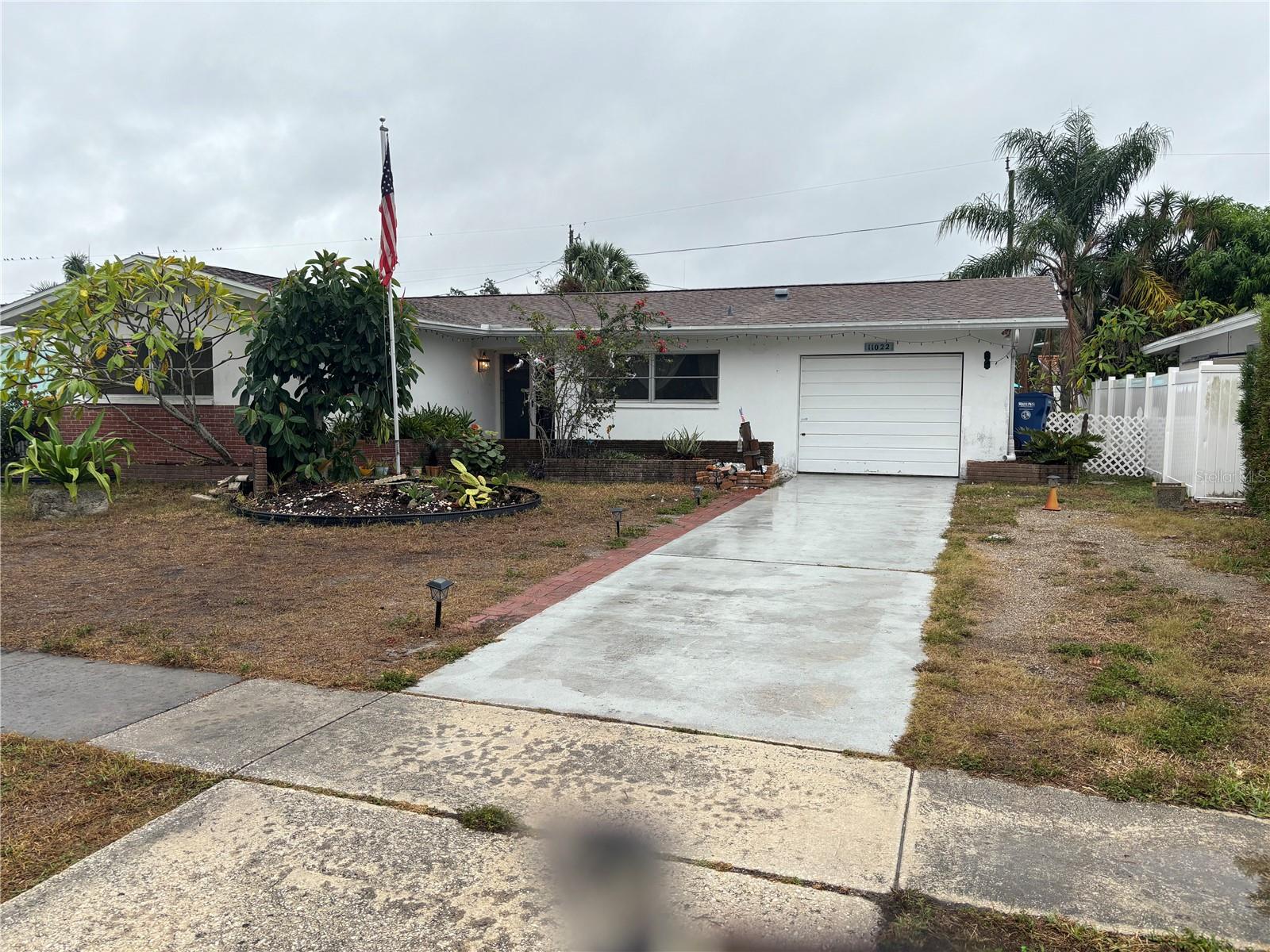 COUNTRY ESTATES 2ND ADD - Residential