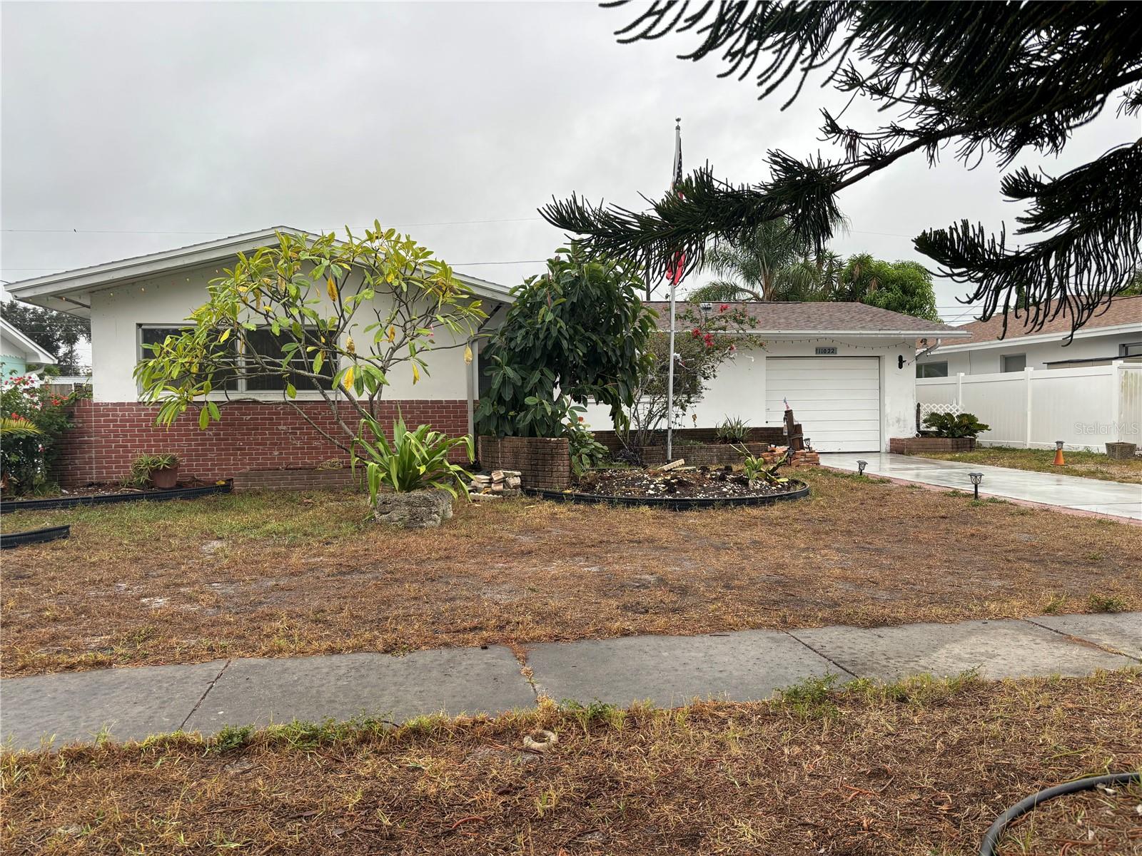 COUNTRY ESTATES 2ND ADD - Residential