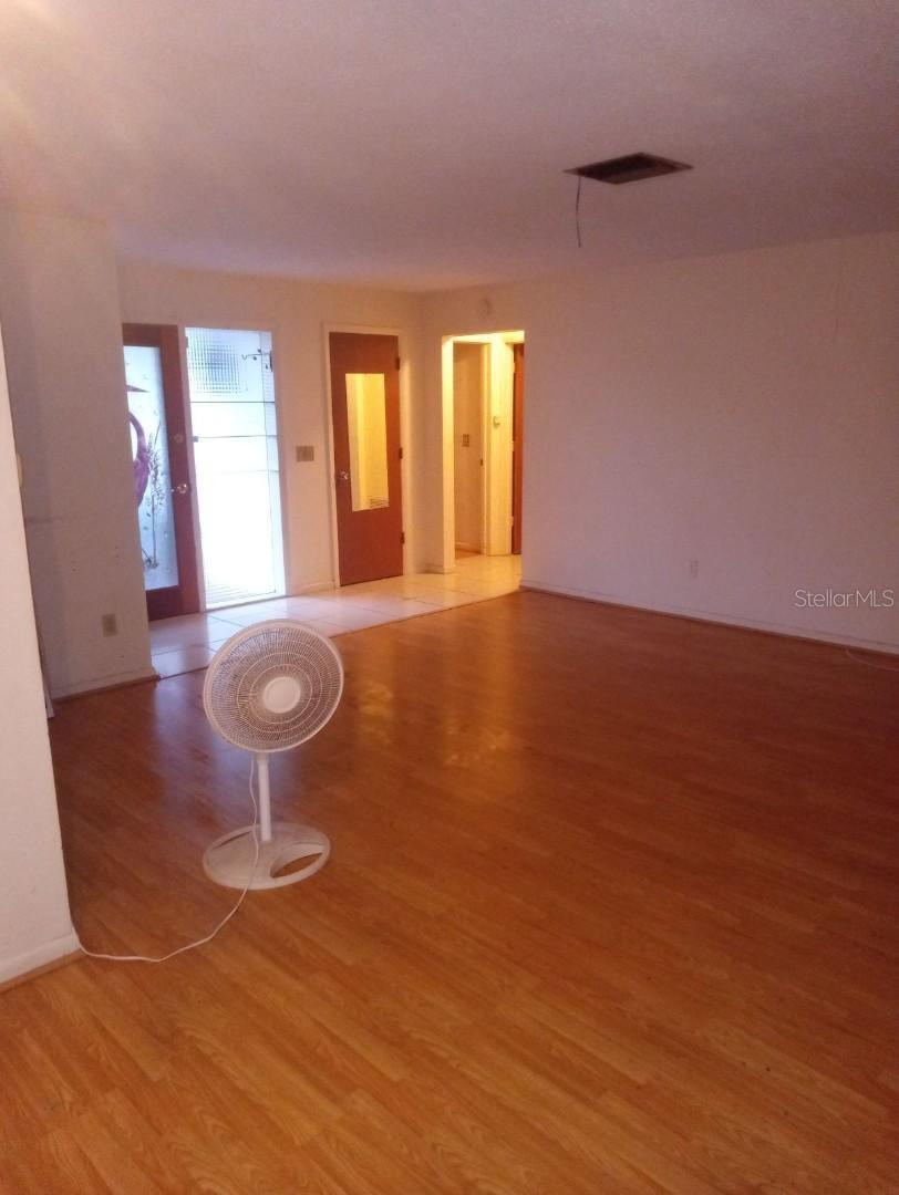 COUNTRY ESTATES 2ND ADD - Residential