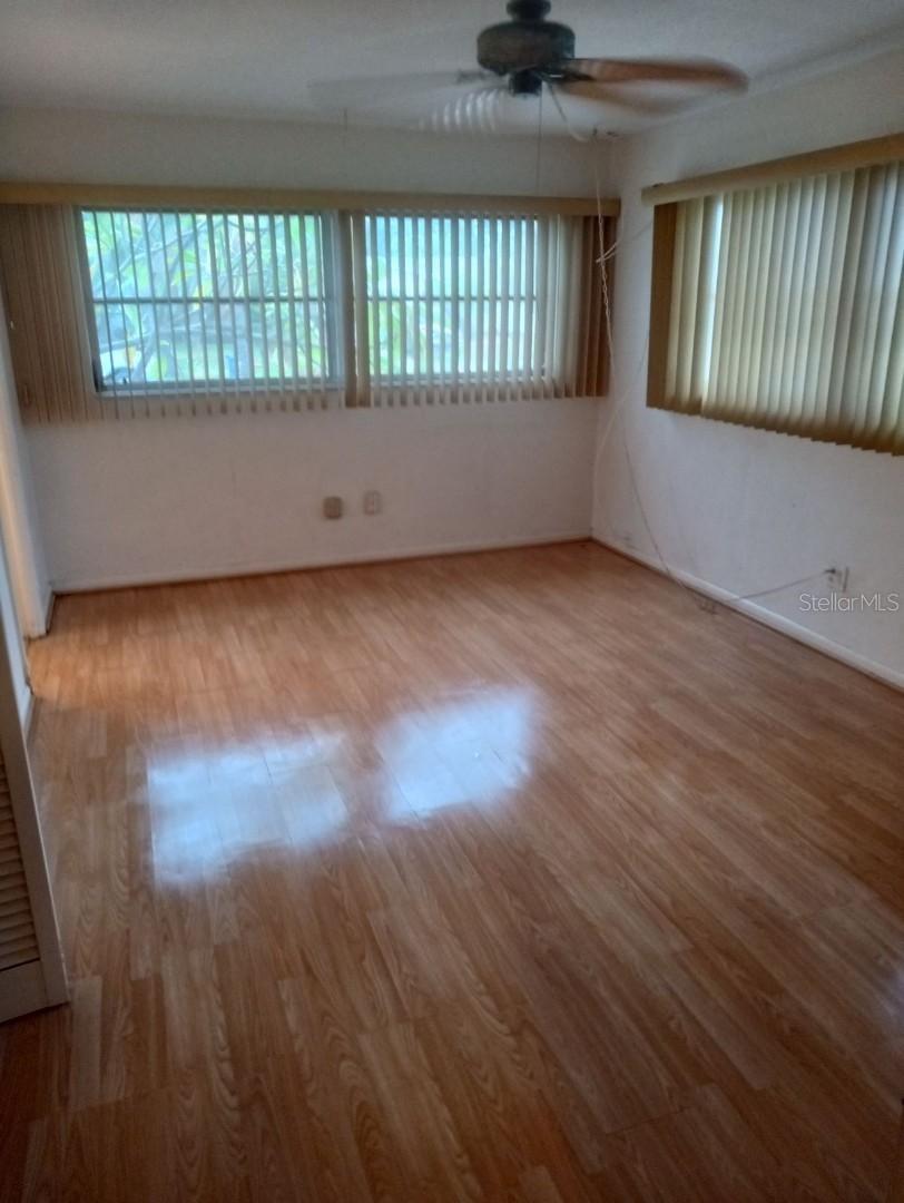 COUNTRY ESTATES 2ND ADD - Residential