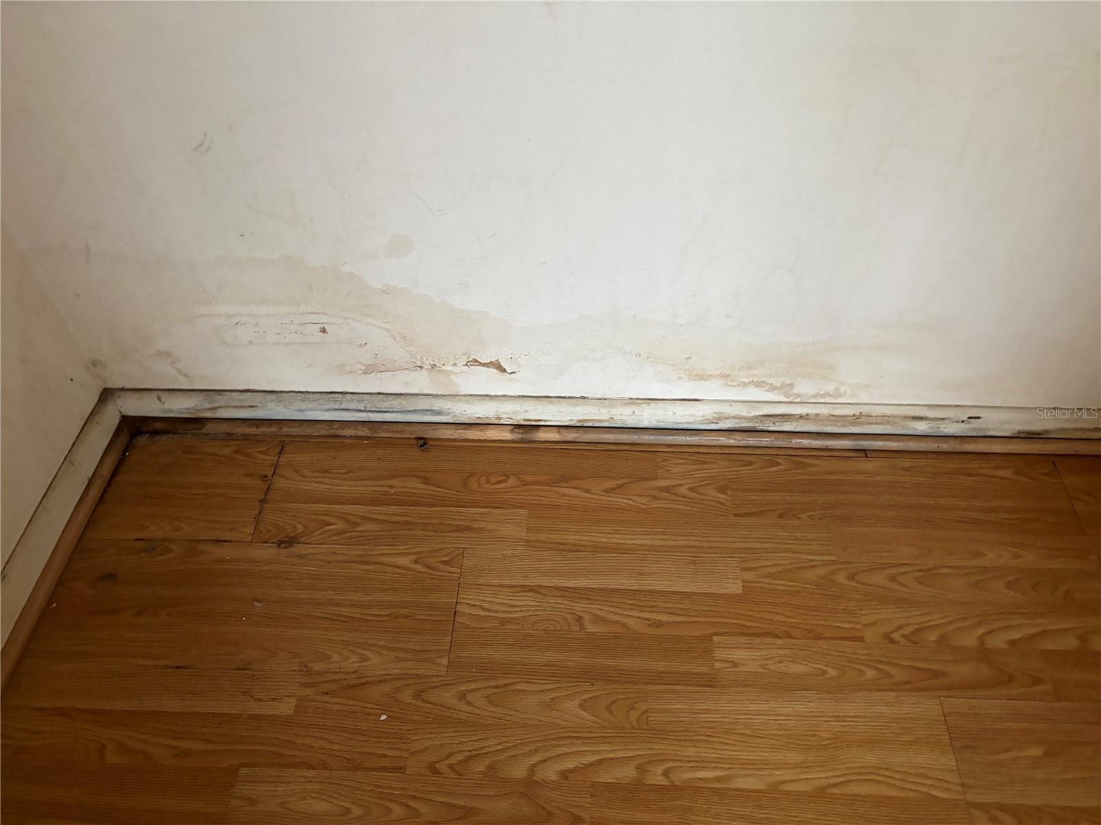 COUNTRY ESTATES 2ND ADD - Residential