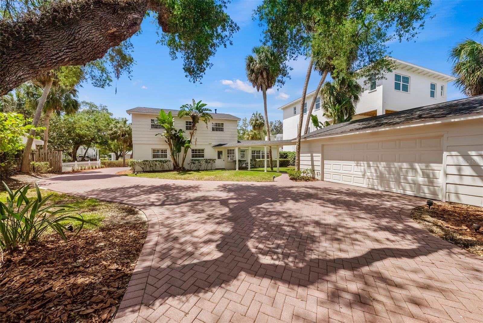 HENDERSON BEACH - Residential