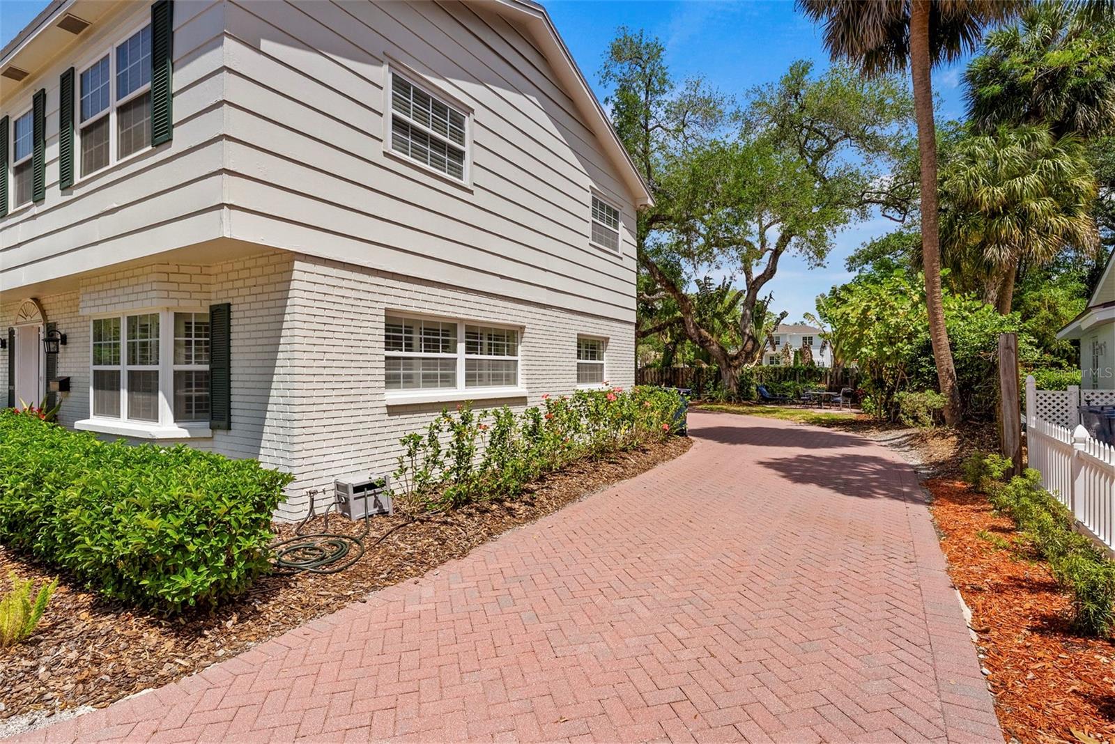 HENDERSON BEACH - Residential